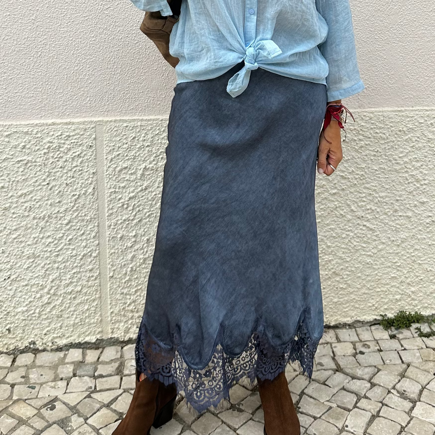 SAIA DE CETIM COM RENDA