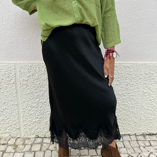 SAIA DE CETIM COM RENDA