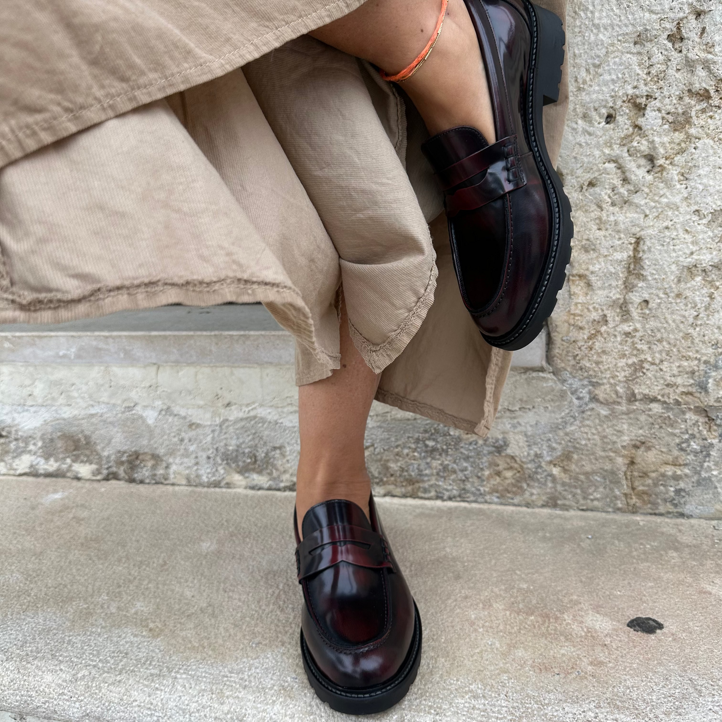 MOCASSIM BORDÔ E PRETO