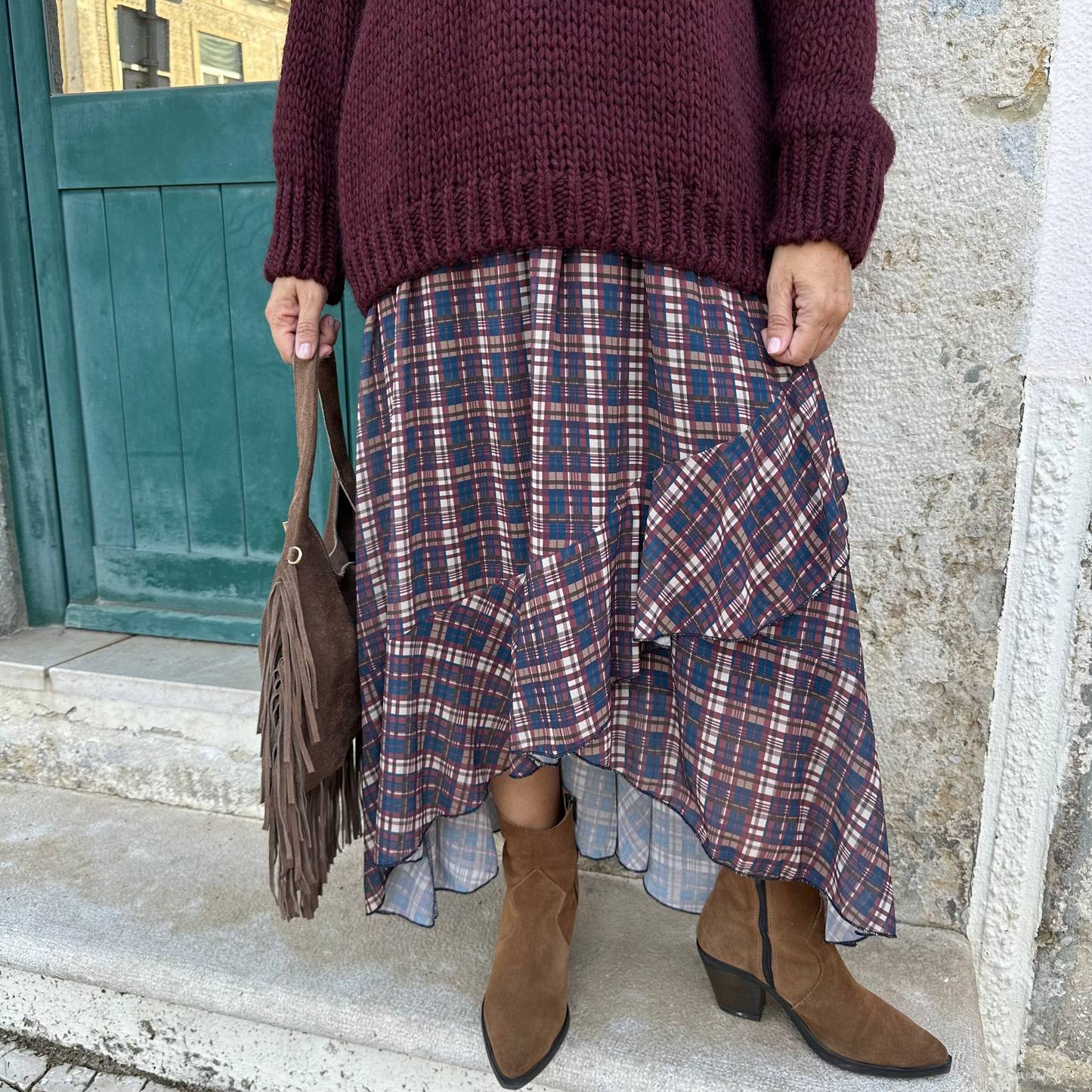 SAIA COM PADRÃO E FOLHOS