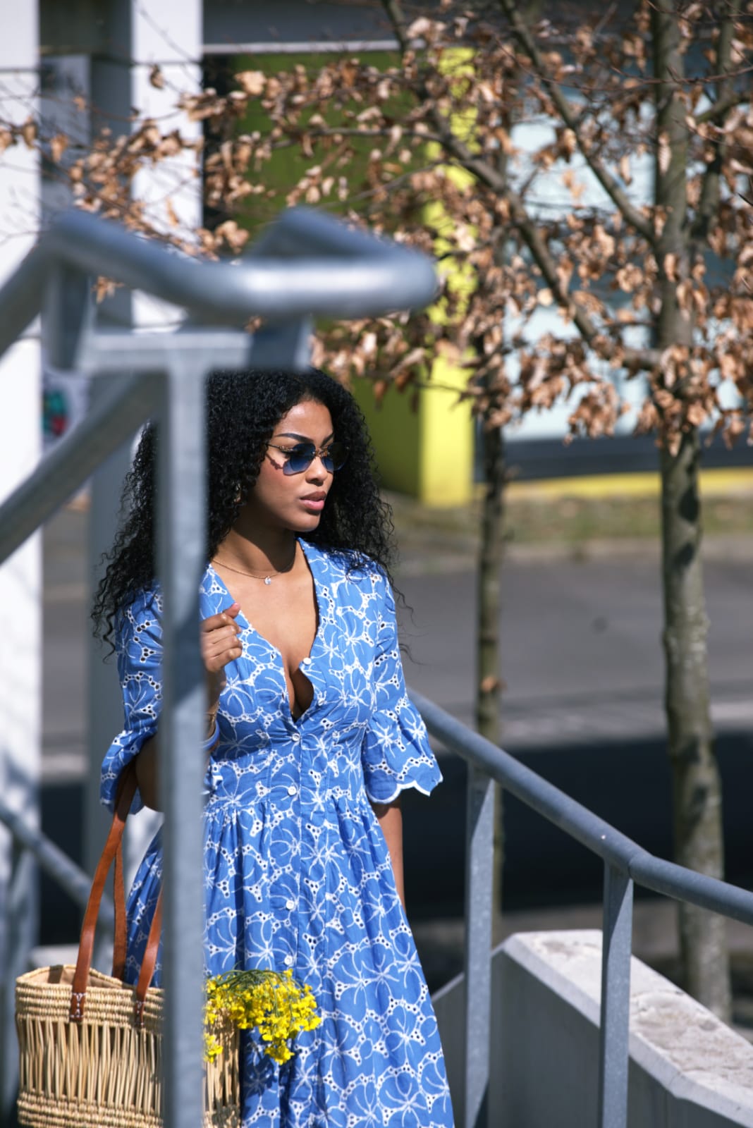 VESTIDO MAXI AZUL BORDADO INGLÊS