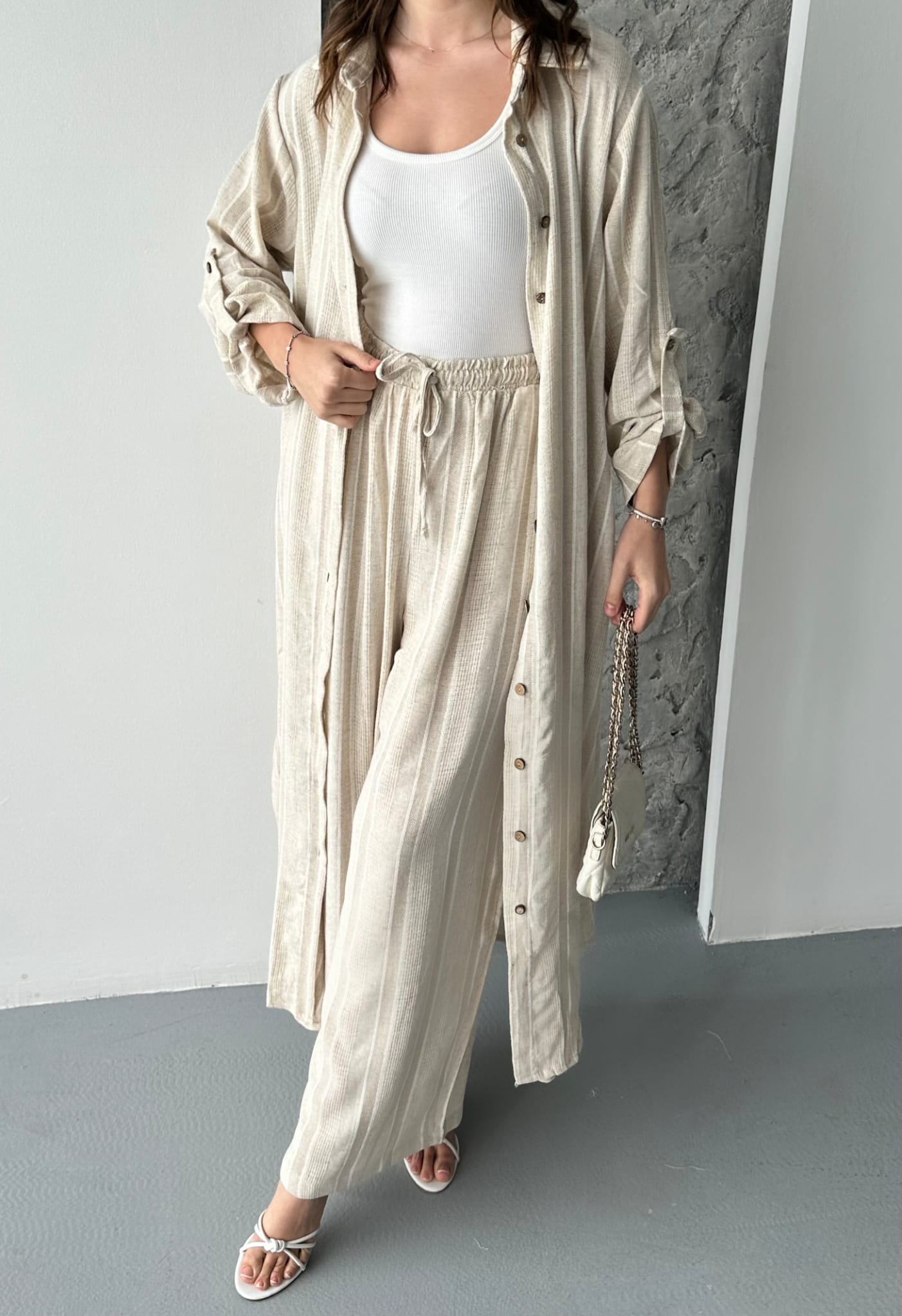 CONJUNTO CAMISA AS RISCAS BEGE