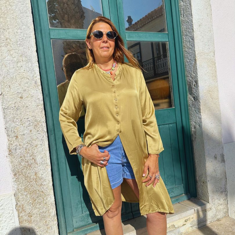 CAMISA DE CETIM COMPRIDA - Pé Calçado