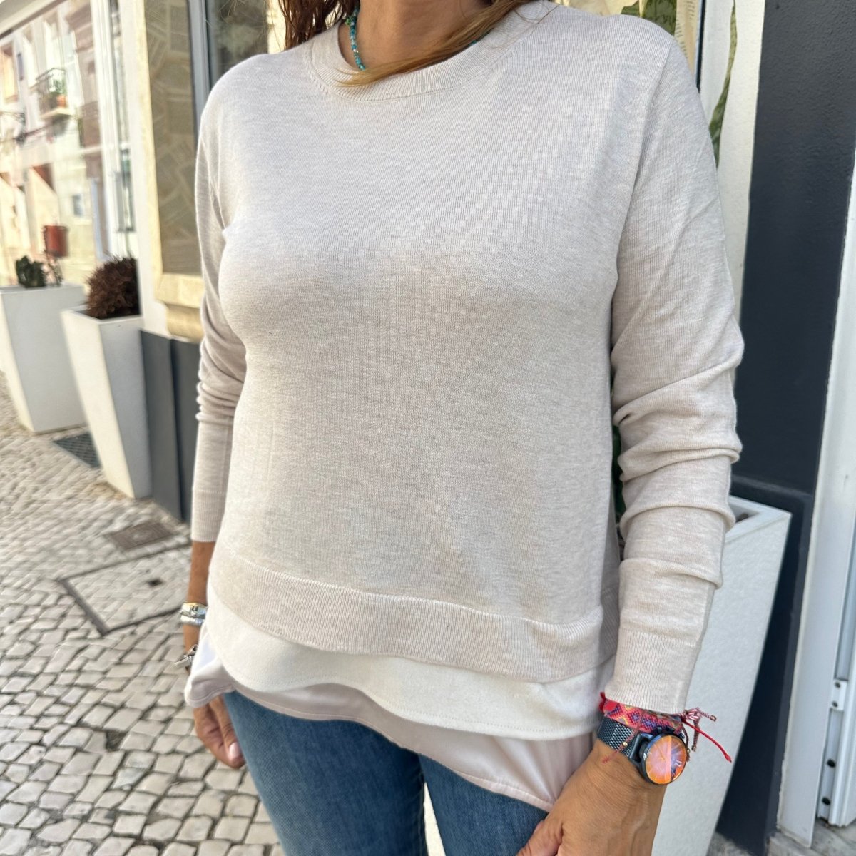 CAMISOLA DE MALHA COM TRÊS FOLHOS - Pé Calçado