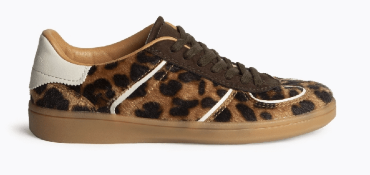 CORINA - TENIS LEOPARDO - Pé Calçado