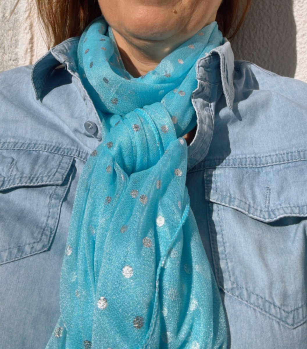 LENÇO COM BOLINHAS - Pé Calçado