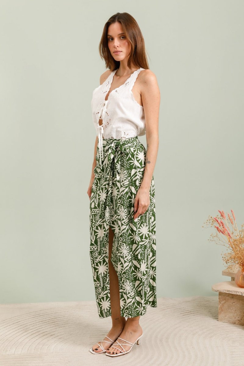 SAIA PÁREO MIDI - Pé Calçado