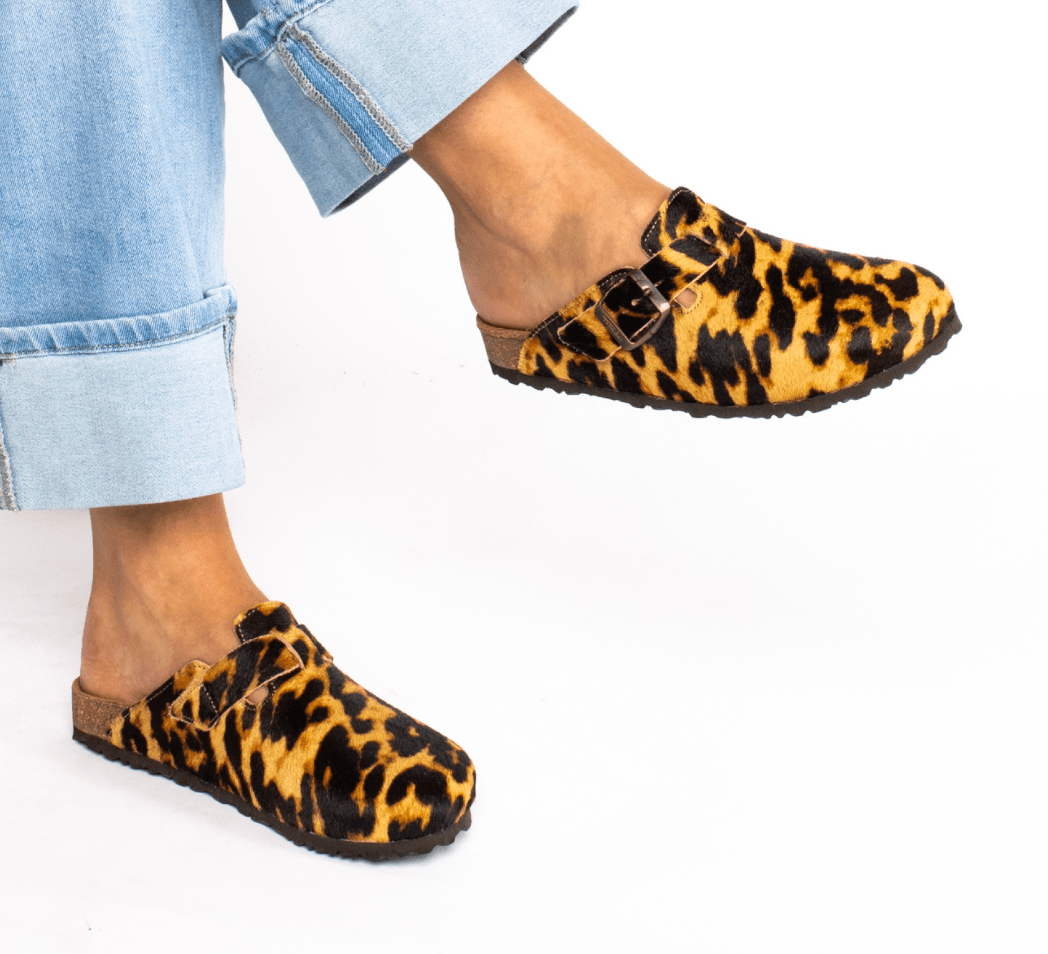 T902 - PL - CLOGS DE PÊLO ANIMAL PRINT - Pé Calçado