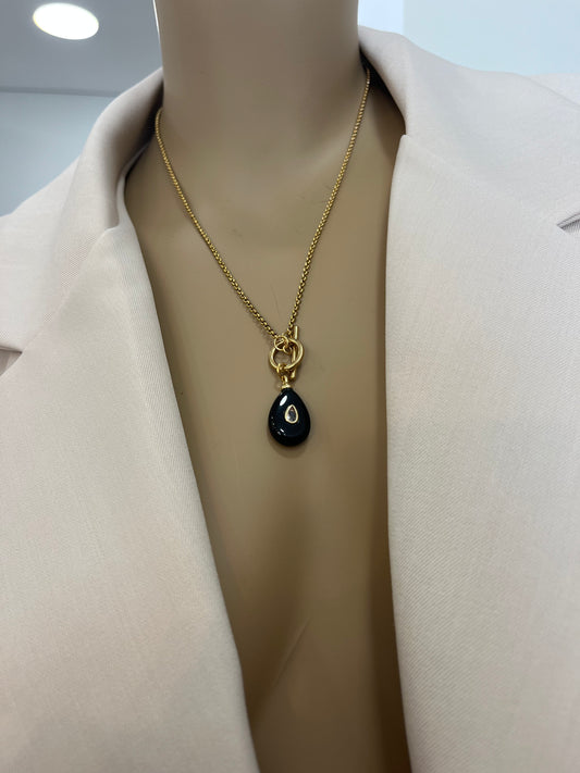 COLAR OVAL COM DETALHE OVAL