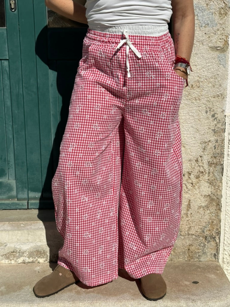 CALÇAS COM CINTURA DUPLA