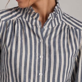 CAMISA ÀS RICAS COM GOLA ALTA