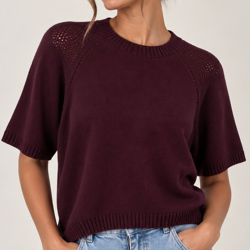 CAMISOLA DE MALHA COM MANGA PERFURADA