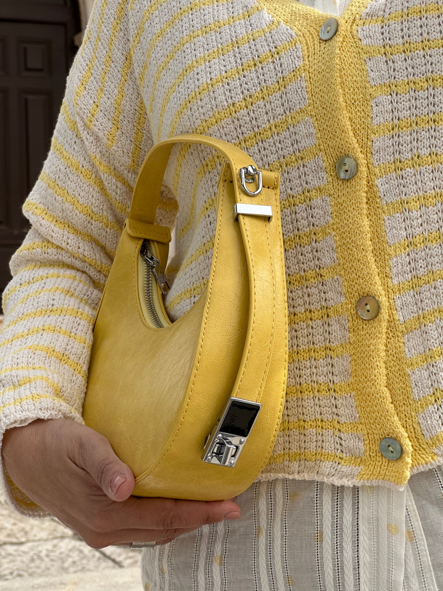 MALA SINTÉTICA DE OMBRO