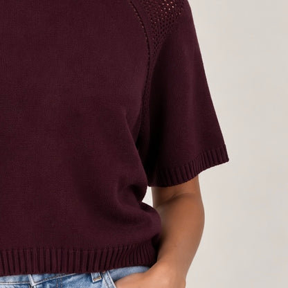 CAMISOLA DE MALHA COM MANGA PERFURADA