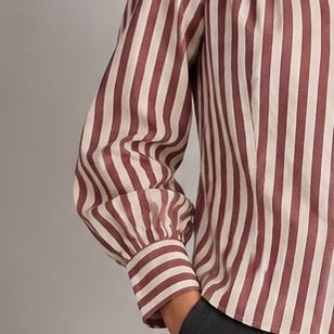 CAMISA ÀS RICAS COM GOLA ALTA
