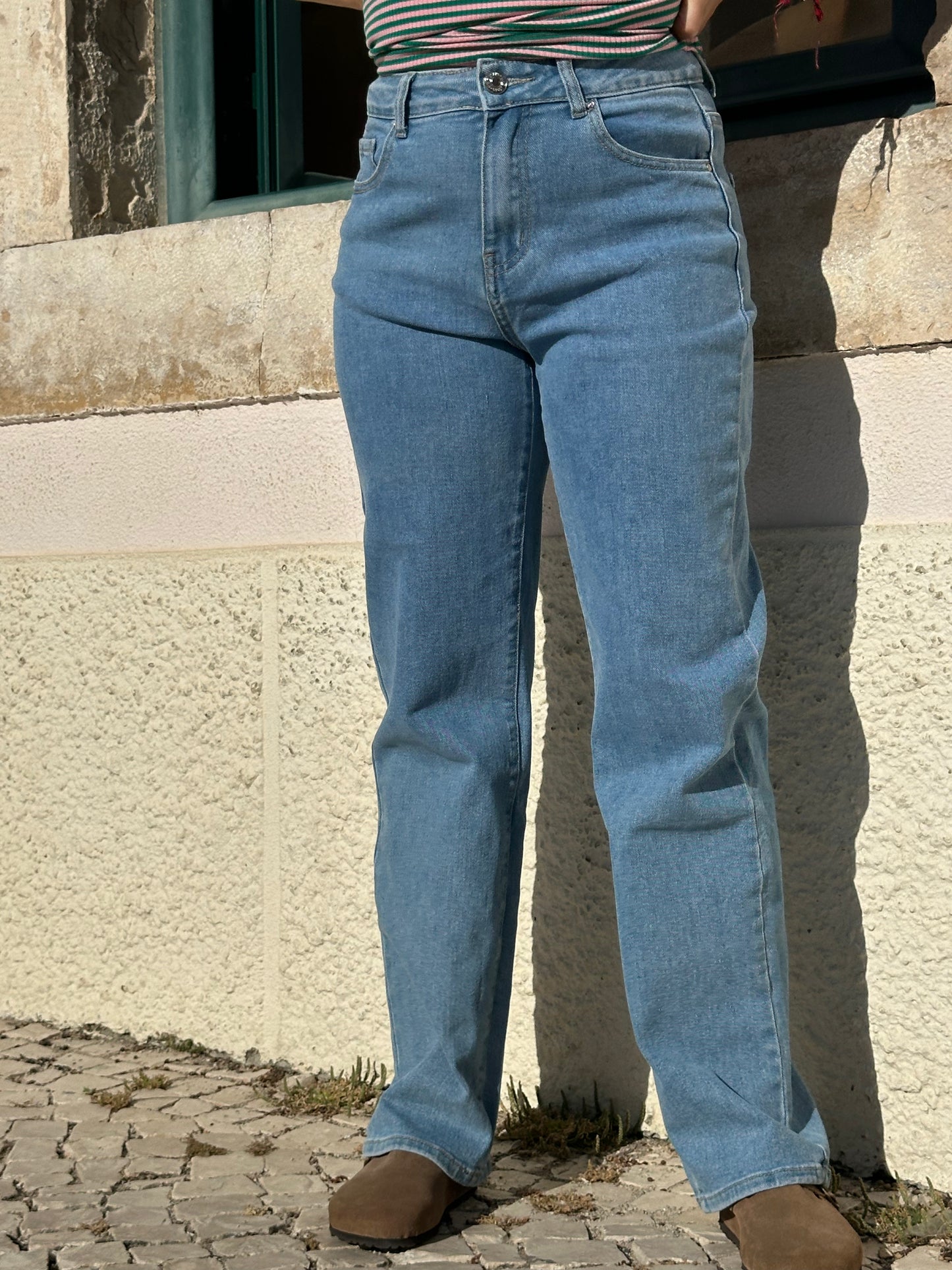 CALÇAS DE GANGA VIVID MOM FIT