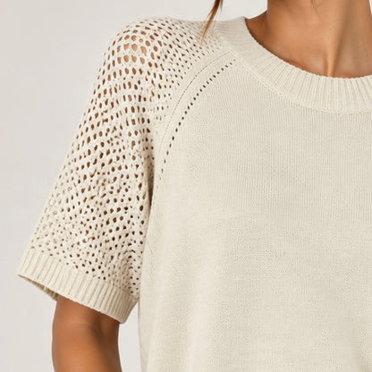 CAMISOLA DE MALHA COM MANGA PERFURADA
