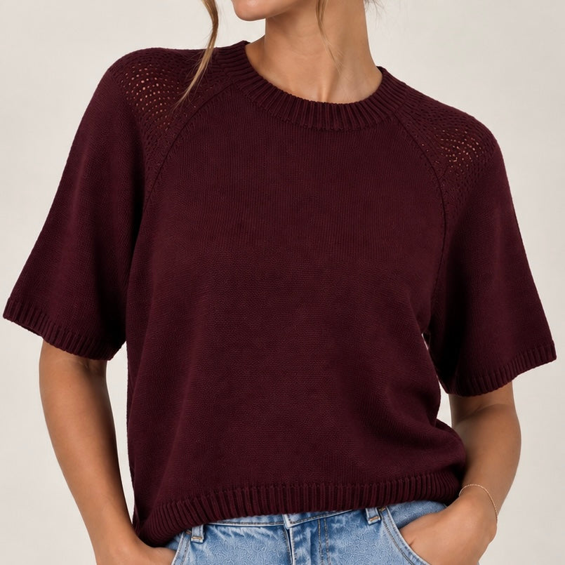 CAMISOLA DE MALHA COM MANGA PERFURADA
