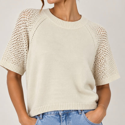CAMISOLA DE MALHA COM MANGA PERFURADA