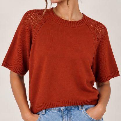 CAMISOLA DE MALHA COM MANGA PERFURADA