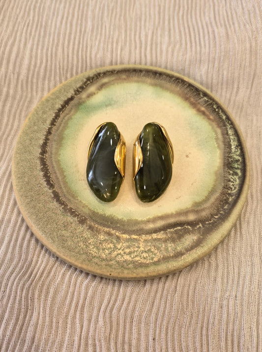 BRINCOS OVAIS COM CONTORNO