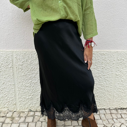 SAIA DE CETIM COM RENDA