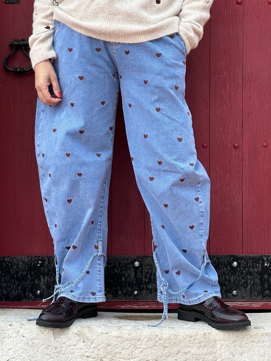 CALÇAS COM CORAÇOES BEGE - Pé Calçado