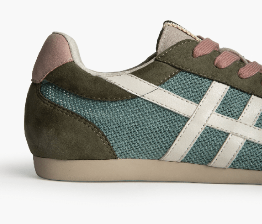 CORINA - TENIS DESPORTIVO RETRO VERDE - Pé Calçado