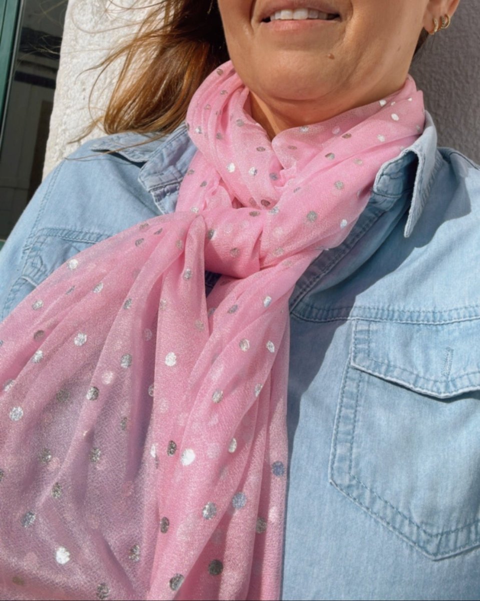 LENÇO COM BOLINHAS - Pé Calçado