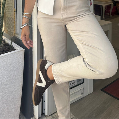 S024 - TENIS CASTANHOS/ BEGE - Pé Calçado