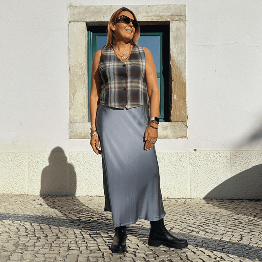 SAIA ACETINADA DE VISCOSE - Pé Calçado