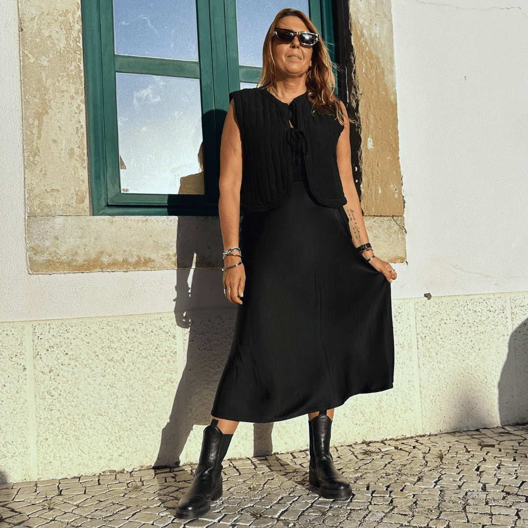 SAIA ACETINADA DE VISCOSE - Pé Calçado