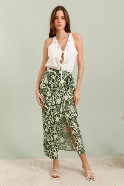 SAIA PÁREO MIDI - Pé Calçado