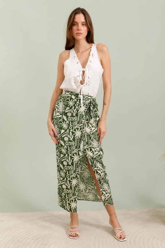 SAIA PÁREO MIDI - Pé Calçado