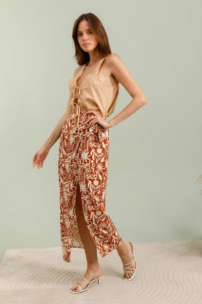 SAIA PÁREO MIDI - Pé Calçado