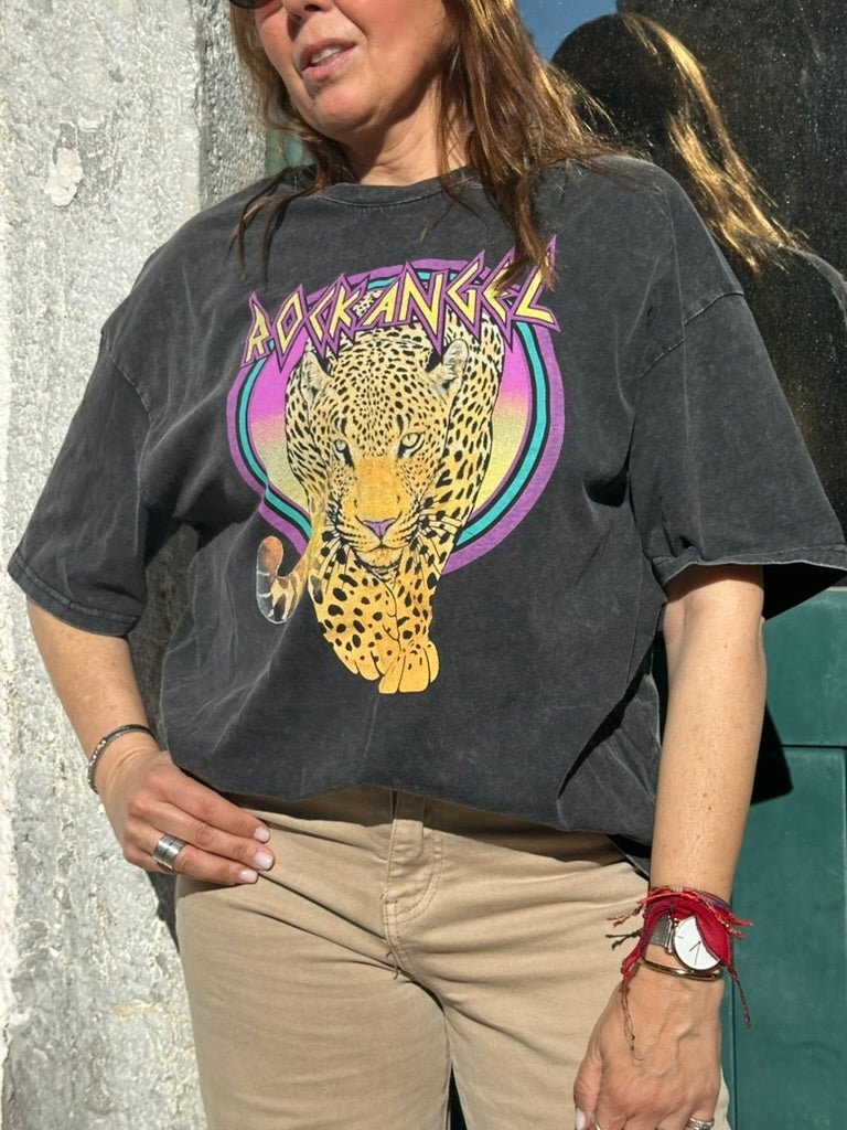 T - SHIRT COM ESTAMPA DE LEOPARDO - Pé Calçado